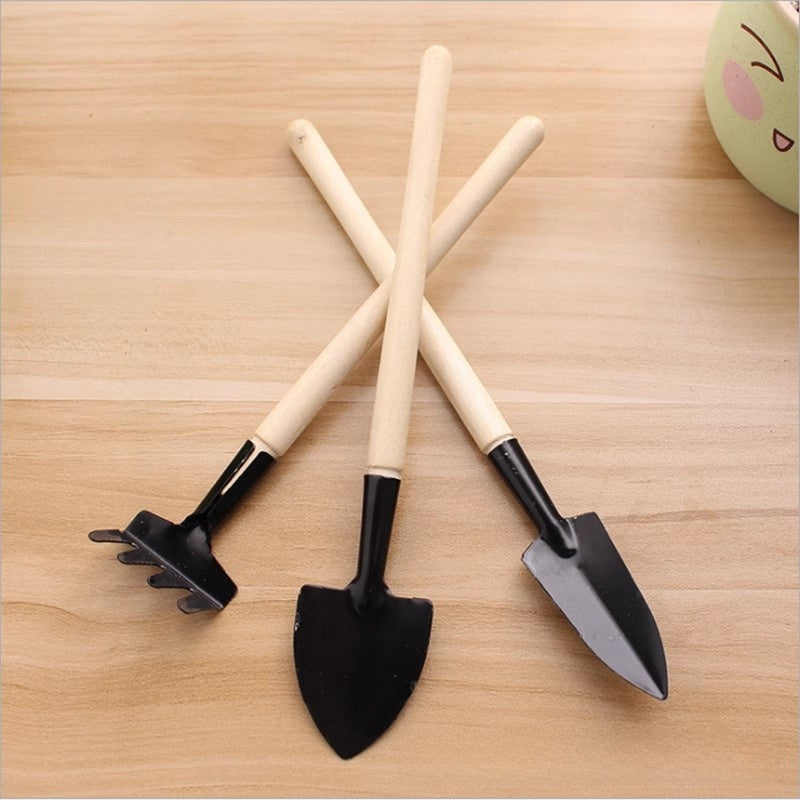 Gardening Tool Set – 3-Piece Iron Garden Kit for Planting & Soil Care